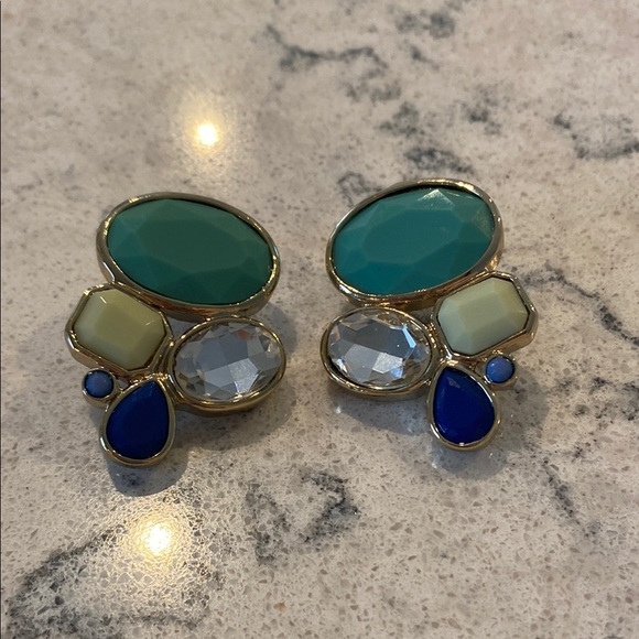 Elegant Multicolor Earrings Costume Jewlery - Picture 6 of 6